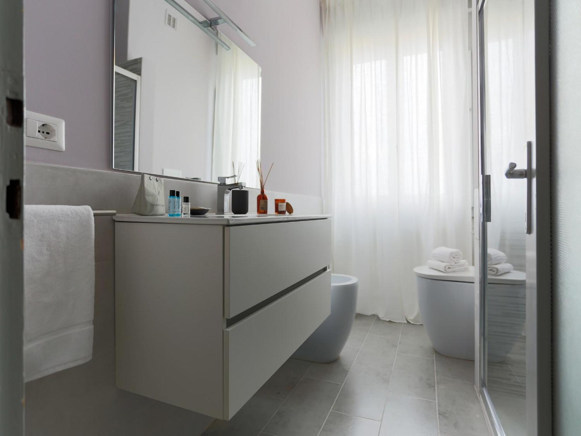 The Best Rent - Spacious One-Bedroom Apartment In Moscova District Milano Eksteriør billede